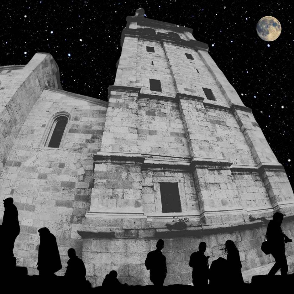 Visita Nocturna Alcalá de Henares con subida a la Torre de la Catedral